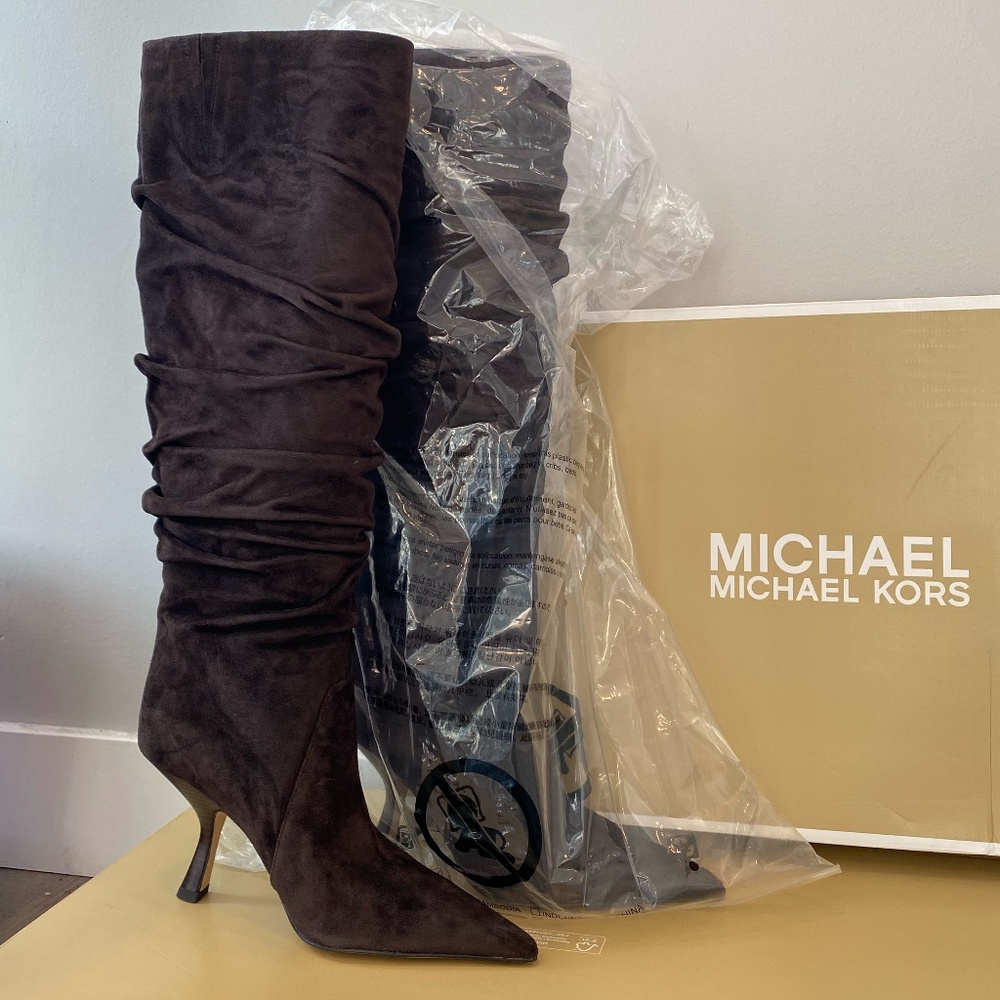 Micheal Kors Chocolate Size 6, used twice.